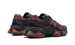 9060 "Black / Washed Burgundy" U9060BLA