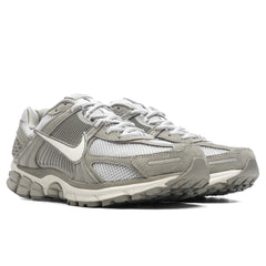 Zoom Vomero 5 - Dark Stucco/Phantom/Light Smoke Grey