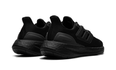 Pureboost 23 "Core Black" IF2375