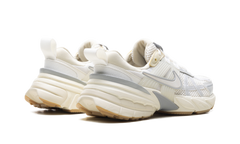 V2K Run WMNS"White Photon Dust Fir" FD0736 108