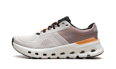 Cloudrunner 2 WMNS "Pearl Tangerine" 3WE10133196