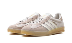 Gazelle Indoor WMNS "Light Brown / Off White / Gum" HQ2662