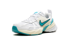 V2K Run WMNS"Dusty Cactus" FD0736 105