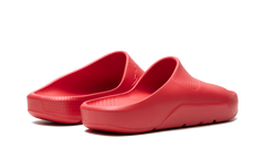 Post Slide "University Red" DX5575 600