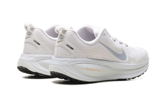 Vomero 18 WMNS"Vast Grey Summit White" HM6804 007