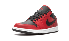 1 Low "Gym Red" 553558 605