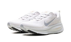 Vomero 18 WMNS"Vast Grey Summit White" HM6804 007