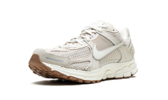 ZOOM VOMERO 5 WMNS"Light Orewood Brown" FZ3780 101