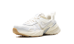 V2K Run WMNS"White Photon Dust Fir" FD0736 108